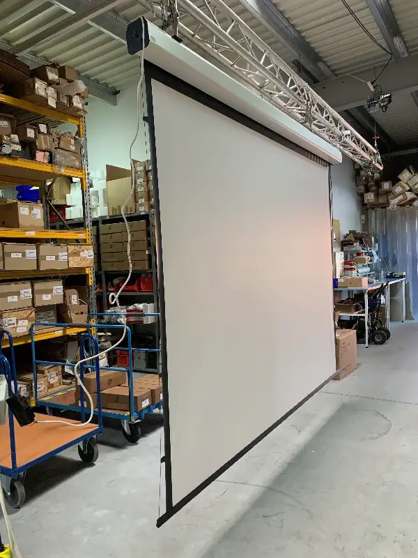 10659_OUTB1, WS S GrandCinema, 4:3, 274 x 206 cm, mattweiß BE